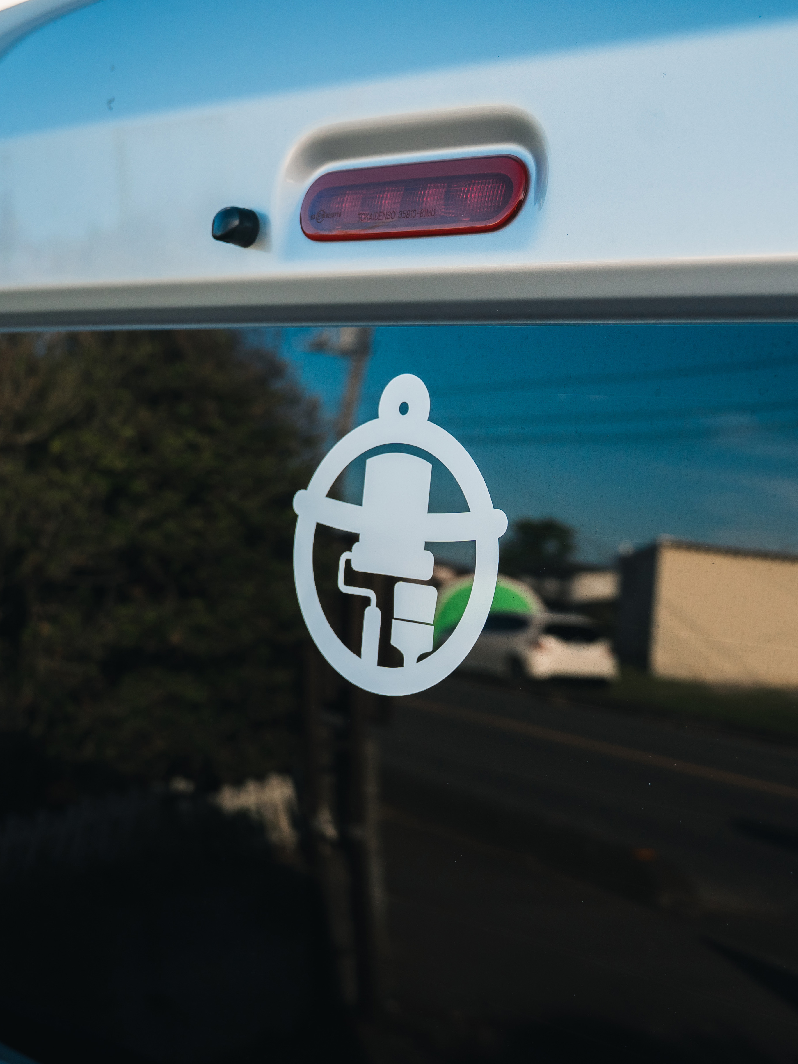 会社ロゴステッカーの写真