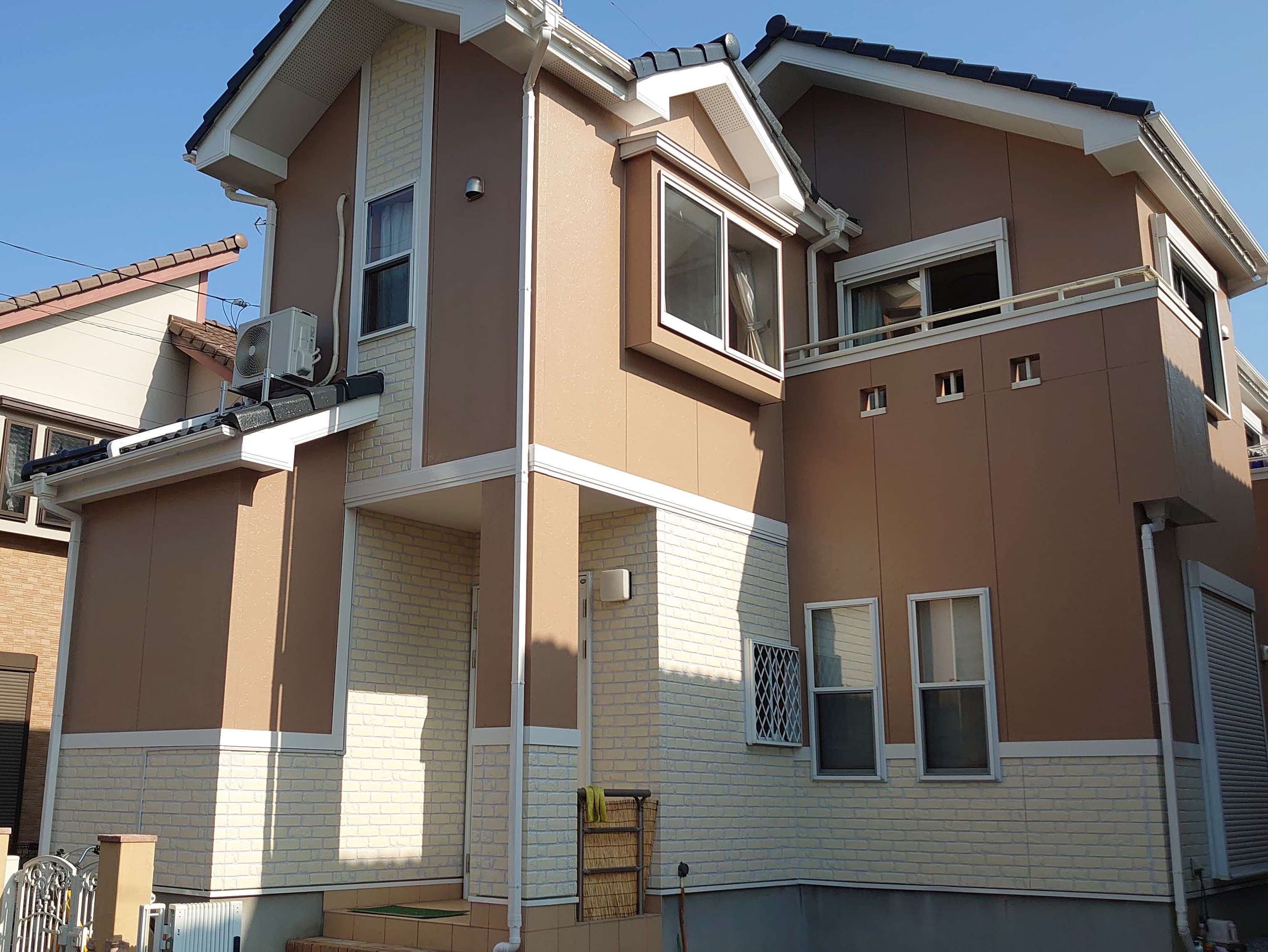 埼玉県北本市S様邸の屋根塗装後の写真